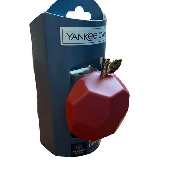 3 items for 20 sale! Yankee Candle Scent plug Diffuser! New! - Picture 3 of 5